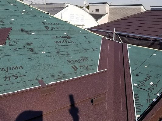 屋根カバー工法
