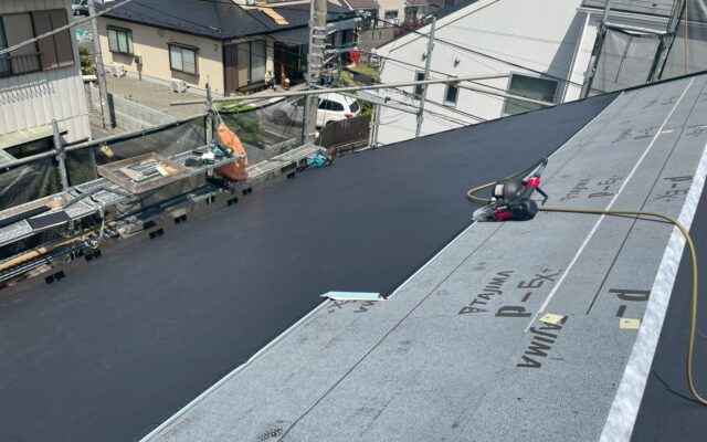屋根カバー工法
